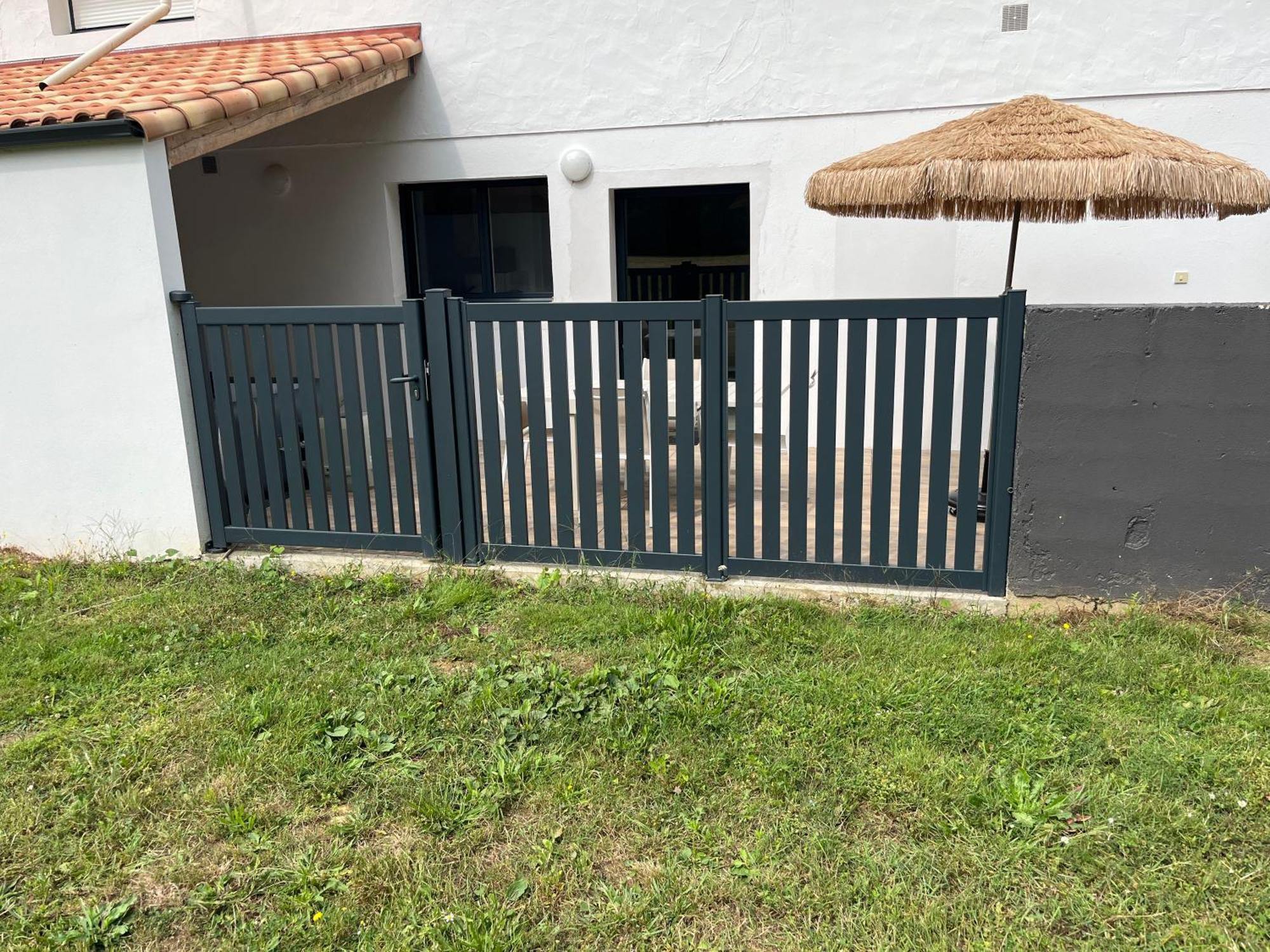 Villa Les Palmiers Challans Exterior foto